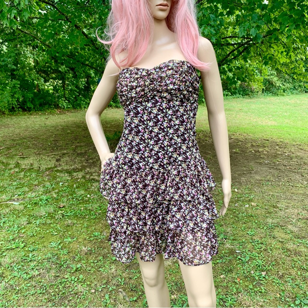 Floral strapless dress